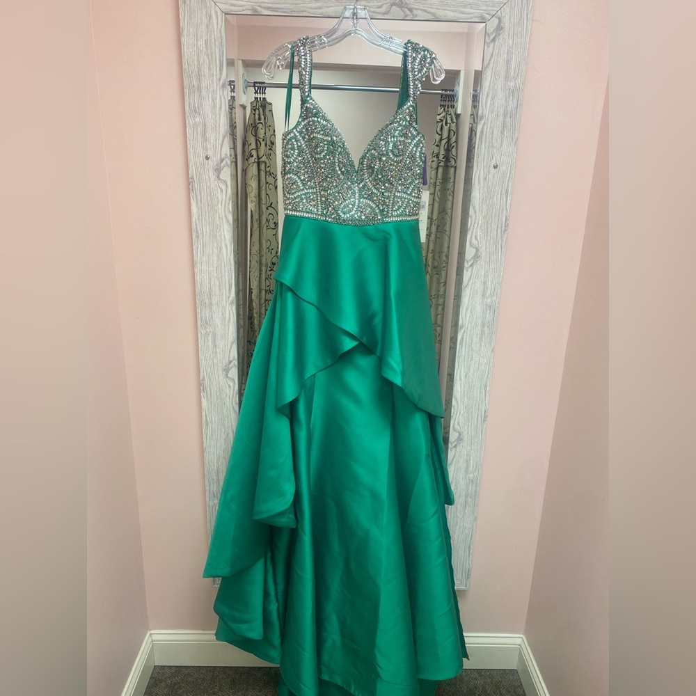 MacDuggal prom dress